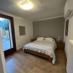 Pavian 37 * Levanto
